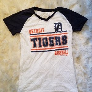 🔥SALE🔥Tigers Shirt New